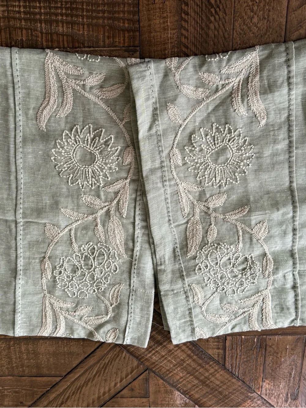 Anthropologie cafe curtains (2), BNNU